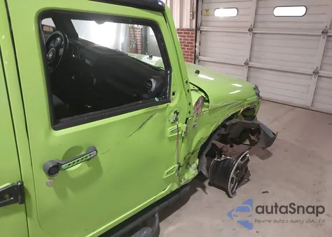 2013 Jeep Wrangler Unlimited Sport z USA, uszkodzony, nr VIN 1C4BJWDG4DL529553